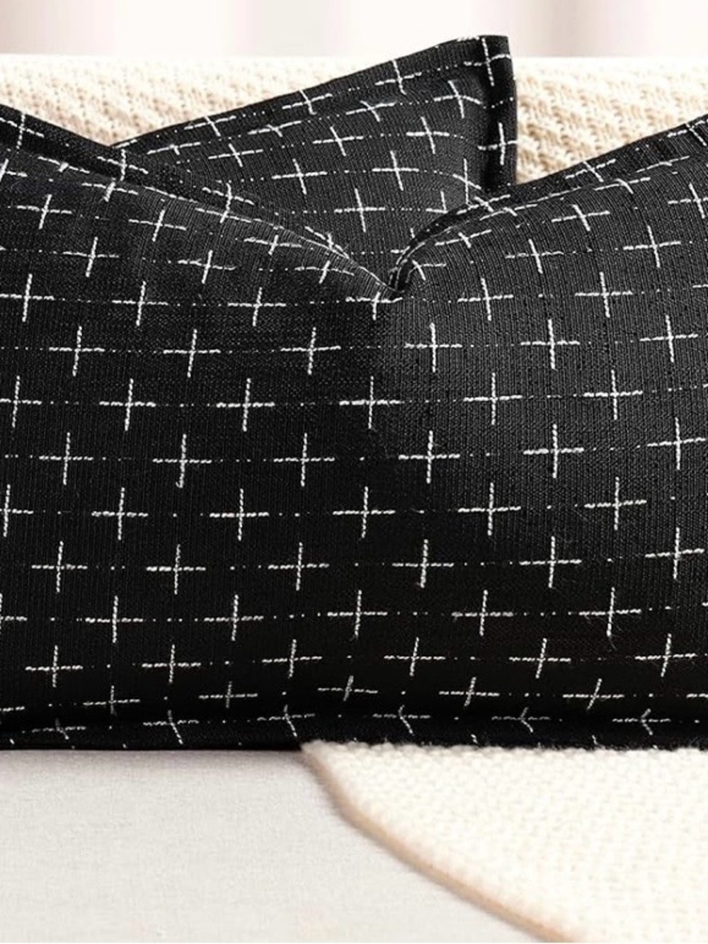 Black Cross-Pattern Pillowcover